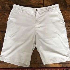 Adidas Climalite Golf shorts. Beige. Mens 34